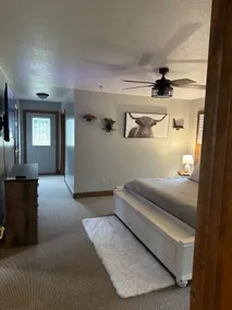 Cozy convenient spacious Homestead close to Casino - Image 4