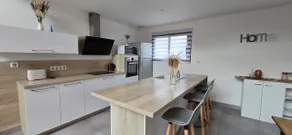 4 Bedroom Villa: Garden, Netflix - Image 4
