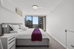 Two BDR Apartment in Parramatta city with view - Image 5