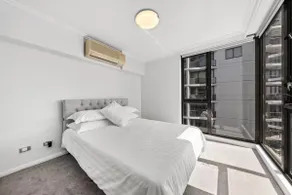 Two BDR Apartment in Parramatta city with view - Image 2