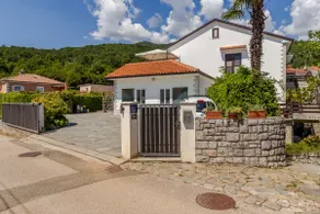 Perfect location to Discover, relax & have fun - Image 2