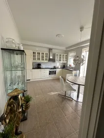 Cozy city apartment for 5-6 people - Image 4
