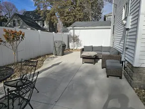 The Hide Out - Image 4