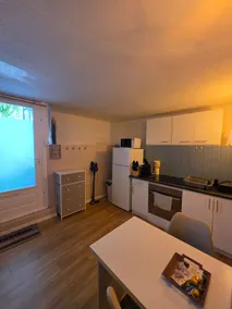 Charming apartment in the city center. - Image 4