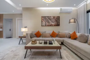 13- Two rooms and a lounge with a hotel style - Image 5
