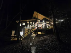 Modern Tree House in Ellijay - Image 5