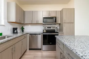 2 BR APT| Pet Friendly | 3 mi to HEB Center - Image 3