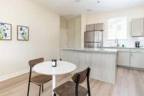 2 BR APT| Pet Friendly | 3 mi to HEB Center - Image 5