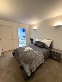 Spacious 2 Bed Apartment in Central Manchester - Image 4