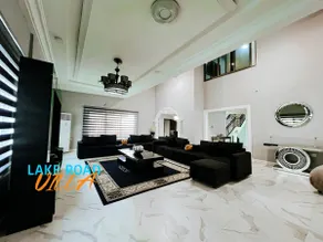Lake Road Villa - Solar Power & Starlink Internet - Image 4
