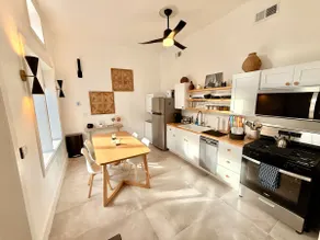 Historic 1 BR Designer Home + Loft by Forsyth Park - Image 2
