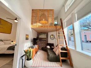 Historic 1 BR Designer Home + Loft by Forsyth Park - Image 4