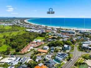 Salty & Suite- Charming 2BR Beach Flat by uHoliday - Image 2