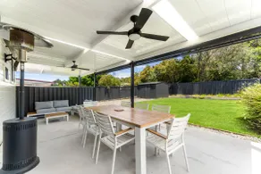 Bright & Breezy Waratah Home - Image 2