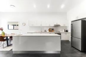 Bright & Breezy Waratah Home - Image 4