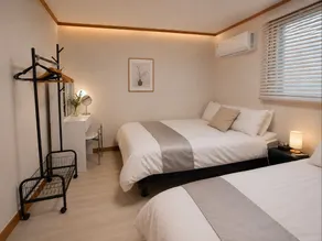 Family & Group Retreat Walk to Hongdae, 4BR, 2BA - Image 3