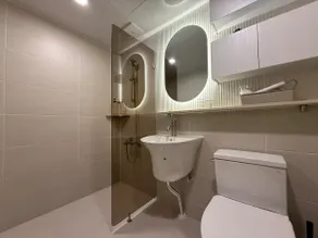 Family & Group Retreat Walk to Hongdae, 4BR, 2BA - Image 5