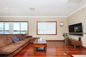 Lakefront, Comfortable, Peaceful nature, Spacious,8 guests,5 beds - Image 5