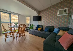 1BR Lake View Chalet w/ Hot Tub, AC & Fire pit - Image 5