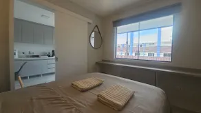 Solar Apartment: New 88m from the Beach with Garage - Image 4