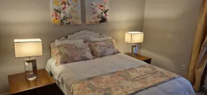 Cozy 3BR/2BA Ground-Level Unit/King Bed/Short Pump - Image 5