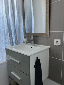 3 Bedroom Apartment – Forest View, Balcony & Parking - Image 3