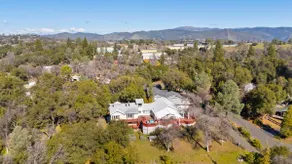 7 br Mega home near Yosemite Spacious, Game Room - Image 5
