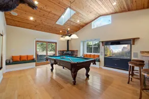 7 br Mega home near Yosemite Spacious, Game Room - Image 3
