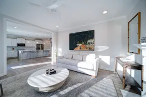 Modern 4BR House in Pineville: Perfect for Familie - Image 3