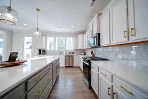 Modern 4BR House in Pineville: Perfect for Familie - Image 4