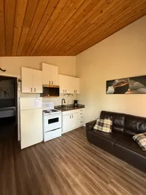 Bayview Cabin 3 - Image 3
