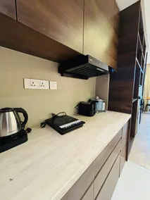 Studio apartment by Pepper StayᏃ sec 63 - Image 2