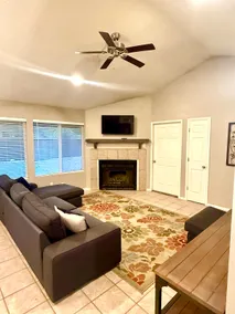 Peaceful NW Retreat Close to Hospitals & Shopping - Image 5