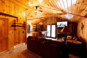 Cozy Cabin. Close to Crystal Mountain. Igloo. - Image 5
