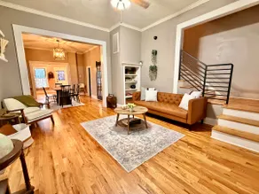 Pearl's Place - A Historic, Red-Brick Street Gem - Image 3
