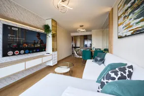 Apt 3BR Ideal for Families - Free Garage| 1701 - Image 3