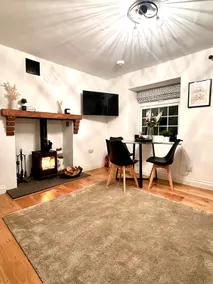 White Cottage Exelby - Image 5