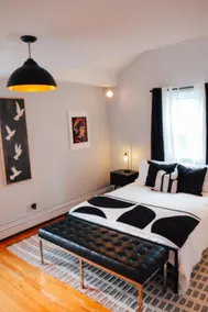 Hot tub; 2 Blocks to Downtown; Sleeps 7 - Image 3