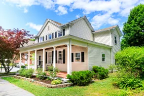 Hot tub; 2 Blocks to Downtown; Sleeps 7 - Image 5