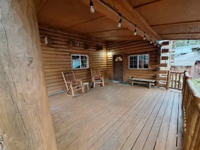Cabin Among the Pines w/ game room +Tesla charger! - Image 4