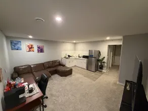 Modern Brighton Suite | 10m to DT | 75” Smart TV - Image 3
