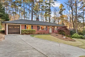 5BR Buckhead Oasis | 4 Kings, Gazebo, Games, Train - Image 4