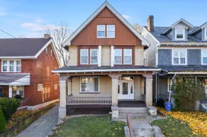 Squirrel Hill Modern Haven 1BR w/Parking - Image 2