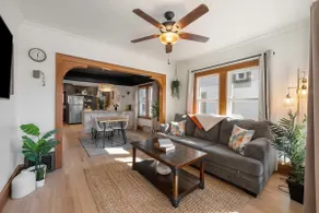 Lake Front Bayview Home | Great for Groups | AC - Image 5