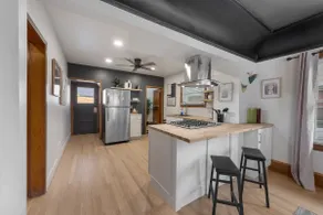 Lake Front Bayview Home | Great for Groups | AC - Image 3
