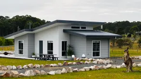 Hillside Retreat-Nowra Hill-Holiday Guest House - Image 2