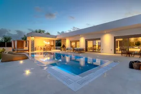 Ruby Paradise - Image 2