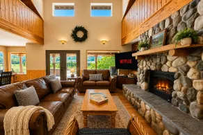 In Plain | Hot Tub | Dogs | Yard | Game Rm | BBQ - Image 2