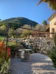 Country house, surrounded by nature - Image 2