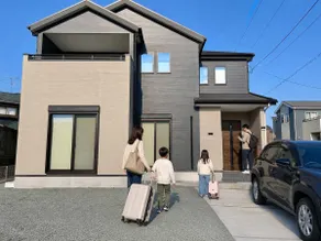 Rikiya's Apartments, Restavio Ozu Unit 001 - Image 3